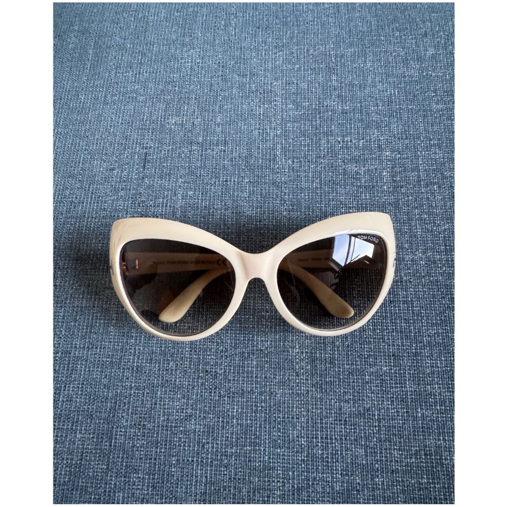 Tom Ford TF284 "Bardot" Cat Eye Sunglasses | Ivory | Velvet Case | 59 17 130 mm